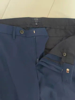 Pantalón Slim Fit estilo traje