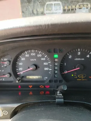 Toyota Land Cruiser 100 2000