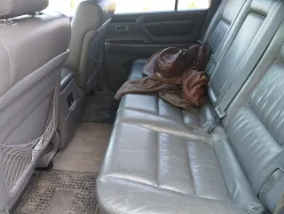 Toyota Land Cruiser 100 2000