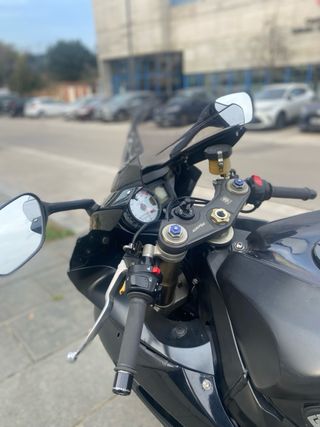 Suzuki GSXR 600 K7 Negra