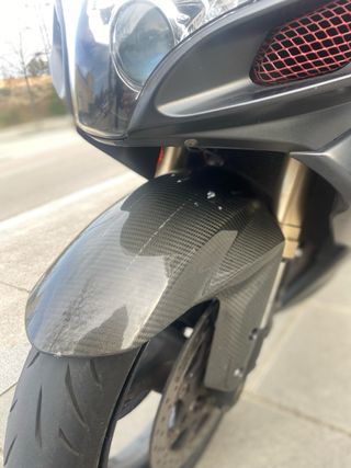 Suzuki GSXR 600 K7 Negra