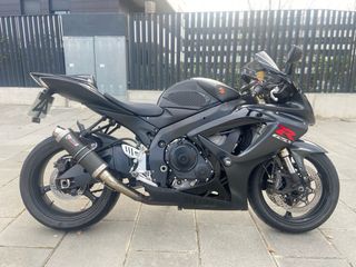 Suzuki GSXR 600 K7 Negra