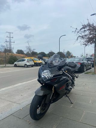 Suzuki GSXR 600 K7 Negra