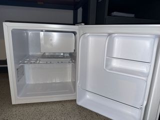 Nevera OK. 41L con congelador