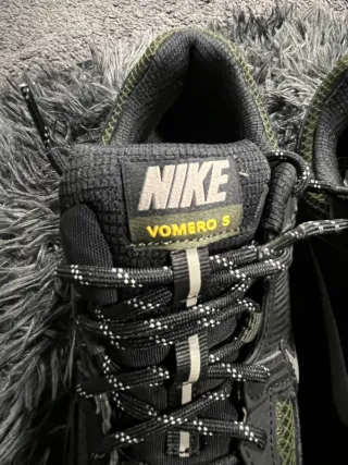 Nike Zoom Vomero 5 Sequoia Talla 41