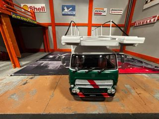 Camión Lancia Rally Team 1:43