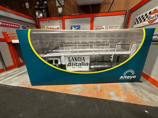 Camión Lancia Rally Team 1:43