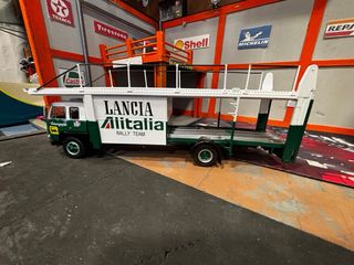 Camión Lancia Rally Team 1:43