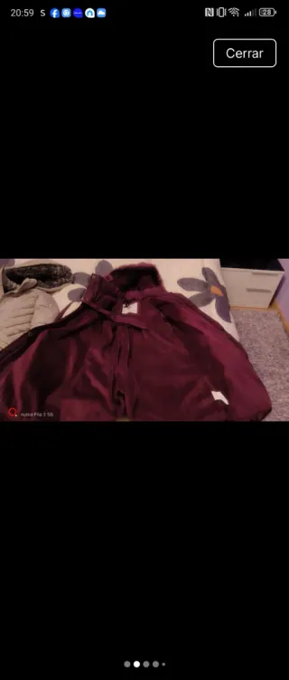 Due cappotti: beige e viola