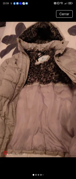 Due cappotti: beige e viola