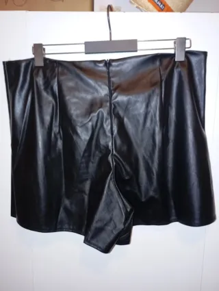 Falda pantalón efecto piel lazo