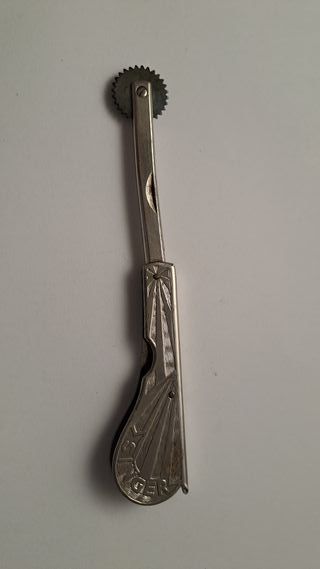 Rotella per sarti (o marcatrice) d'epoca SINGER