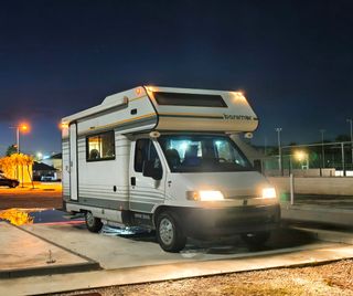 Autocaravana capuchina Benimar Junior 5000 (Fiat)