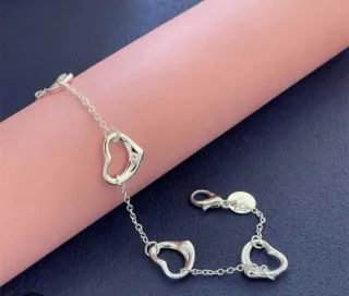 Pulsera Corazones Plata