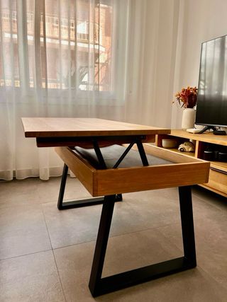 Tavolo da centro in legno e metallo