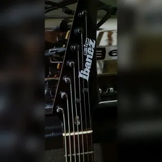 Guitarra Elétrica Gio Ibanez 7 Cordas