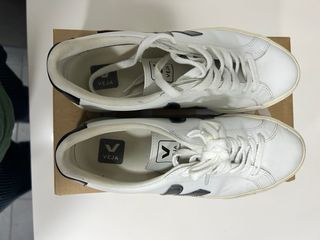 Veja Esplar Logo Leather Sneakers