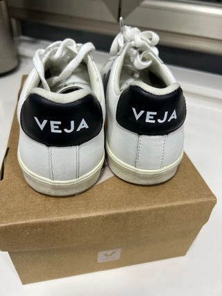 Veja Esplar Logo Leather Sneakers