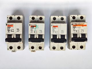 LOTE DE 11 DIFERENCIALES Y MAGNETOTERMICOS MERLIN