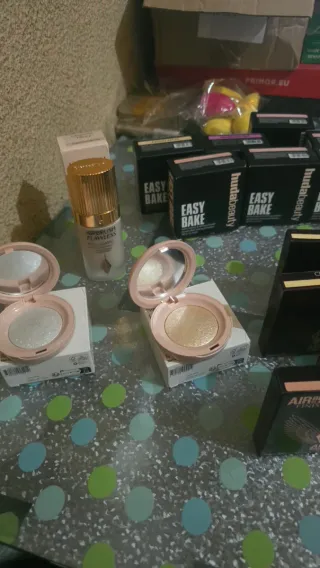 Charlotte Tilbury Maquillaje