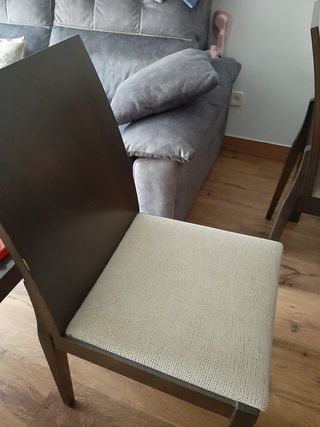 Mesa comedor y 4 sillas