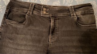 Jeans Bootcut Low Waist Tachas Negro/Gris