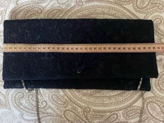 Cartera de mano azul para eventos