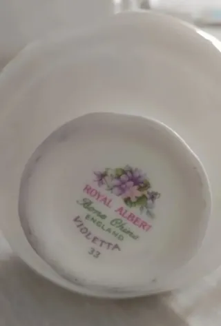 Taza y Plato Royal Albert Violetta Porcelana