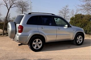 Toyota RAV4 2004