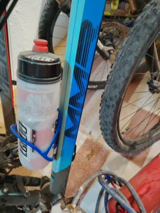 Bicicleta Montaña 29 esta llena dé polvo