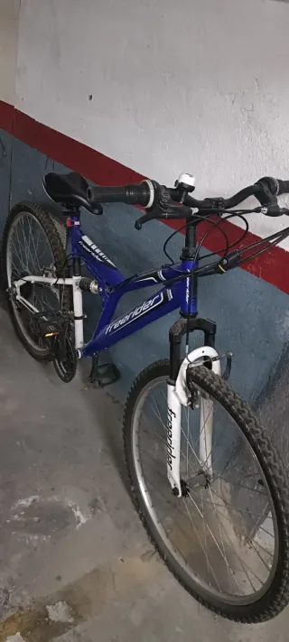 Bicicleta Freerider azul mujer