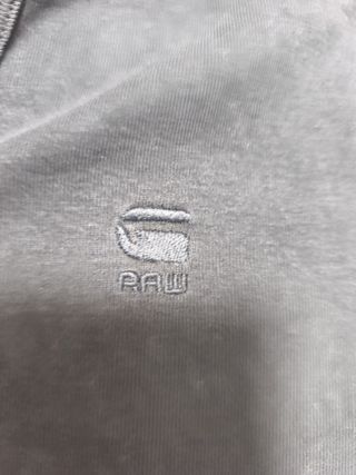 Camiseta G-Star RAW cuello pico negra