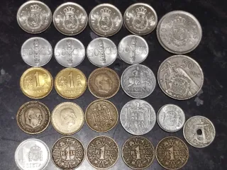 Lote 25 monedas antiguas coleccionismo