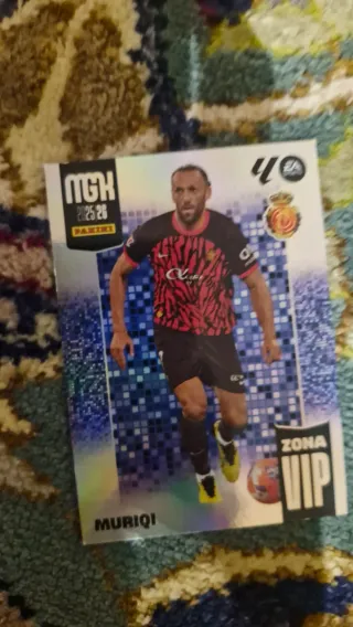 Cromo Muriqi Panini 2025-26 Zona VIP
