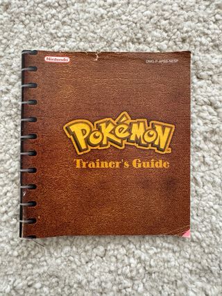 Lote GBC, Pokémon Amarillo + Guía, Rayman y Funda