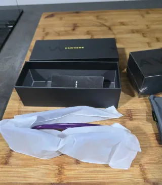 Gafas de sol Hawkers moradas.