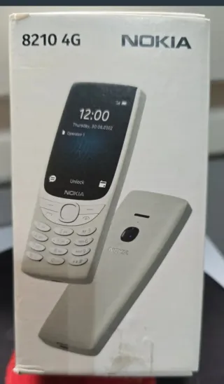 Nokia 8210 4G