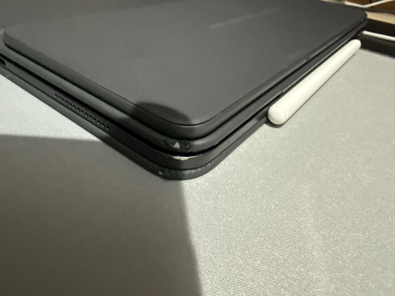 iPad Pro 13 M4 512GB + Logitech + Pen afbeelding 3