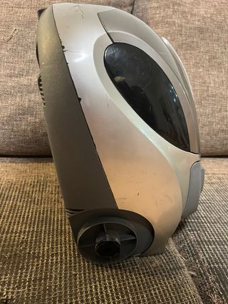 Aspiradora con cable y accesorios