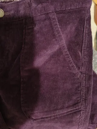 Pantalón pana Gap Girlfriend morado talla S