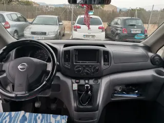 Nissan NV200 2010