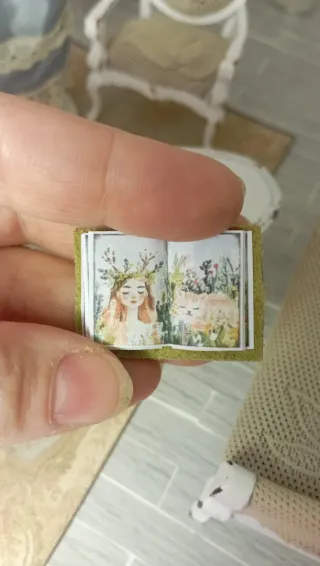 Libro miniatura Dollhouse 1:12 Fiabe