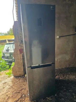 Lote: Nevara congelador ,Lavavajillas, Placa, Horn