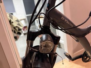 Bicicleta eléctrica B-twin 26' 50km autonomía