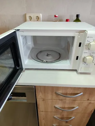 Microondas Saivod Blanco Casi Nuevo