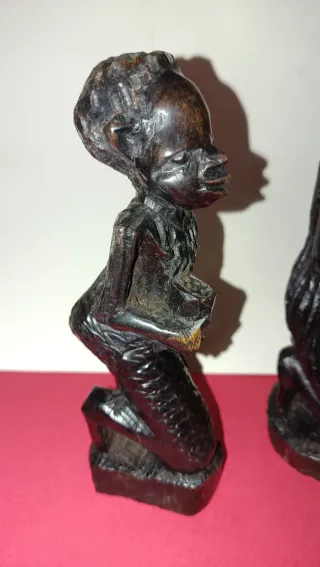 Figuras africanas de madera (3 unidades)