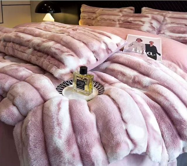 Juego Cama 4 Piezas Piel Conejo