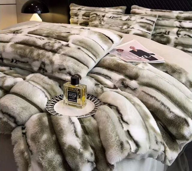 Juego Cama 4 Piezas Piel Conejo