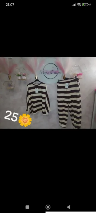 Ropa de mujer bonita, colorida para esta primavera