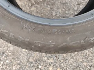2 Neumáticos Pirelli 215/55 R17 94W